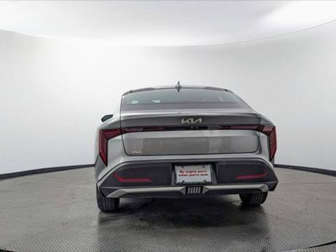 Used 2025 Kia K4 FWD image 7