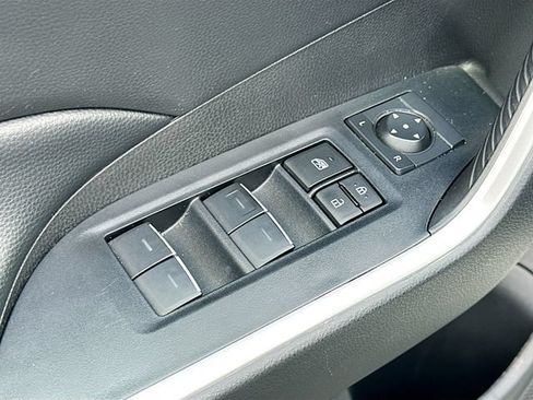 Used 2024 Toyota RAV4 XLE FWD image 17