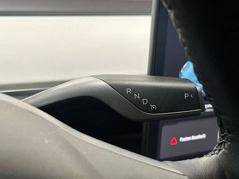 Used 2022 Tesla Model Y Performance image 26