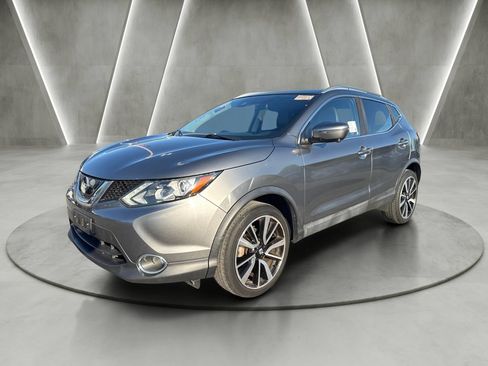Used 2017 Nissan Rogue Sport SL w/ SL Premium Package AWD/4WD image 3