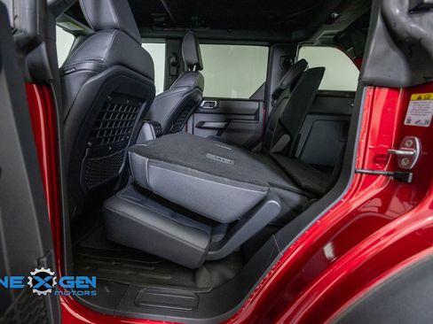 Used 2025 Ford Bronco Badlands AWD/4WD image 33