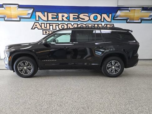 Used 2026 Chevrolet Traverse LT AWD/4WD image 4