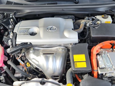 Used 2013 Lexus ES 300h image 19