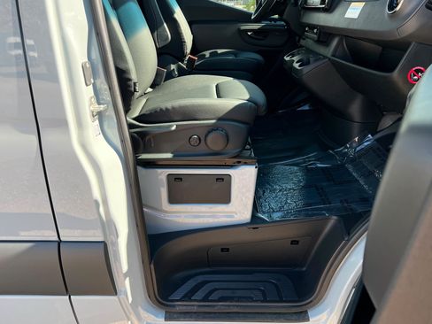 New 2025 Mercedes-Benz Sprinter 2500 image 19