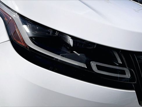 Used 2022 Land Rover Range Rover Velar R-Dynamic S image 28