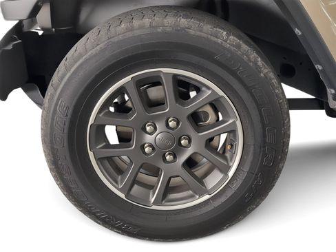 Used 2020 Jeep Gladiator Overland image 12