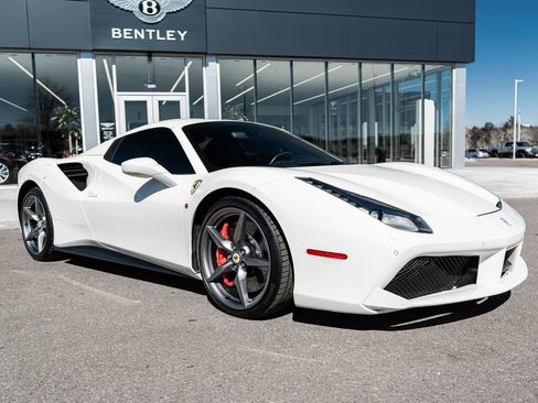 Used 2017 Ferrari 488 Spider RWD image 19