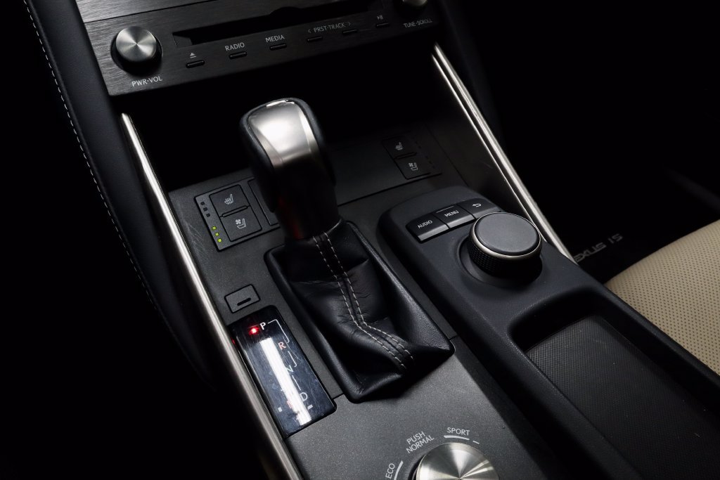 Used 2019 Lexus IS 300 w/ Premium Package RWD image 30