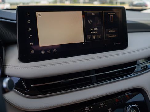 Certified 2026 INFINITI QX60 Luxe w/ Cargo Package FWD image 19