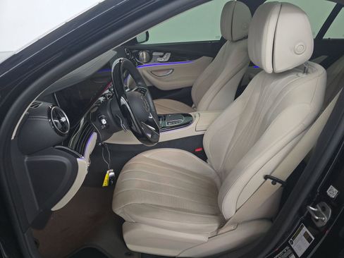 Certified 2022 Mercedes-Benz E 450 4MATIC Sedan w/ Warmth & Comfort Package image 5