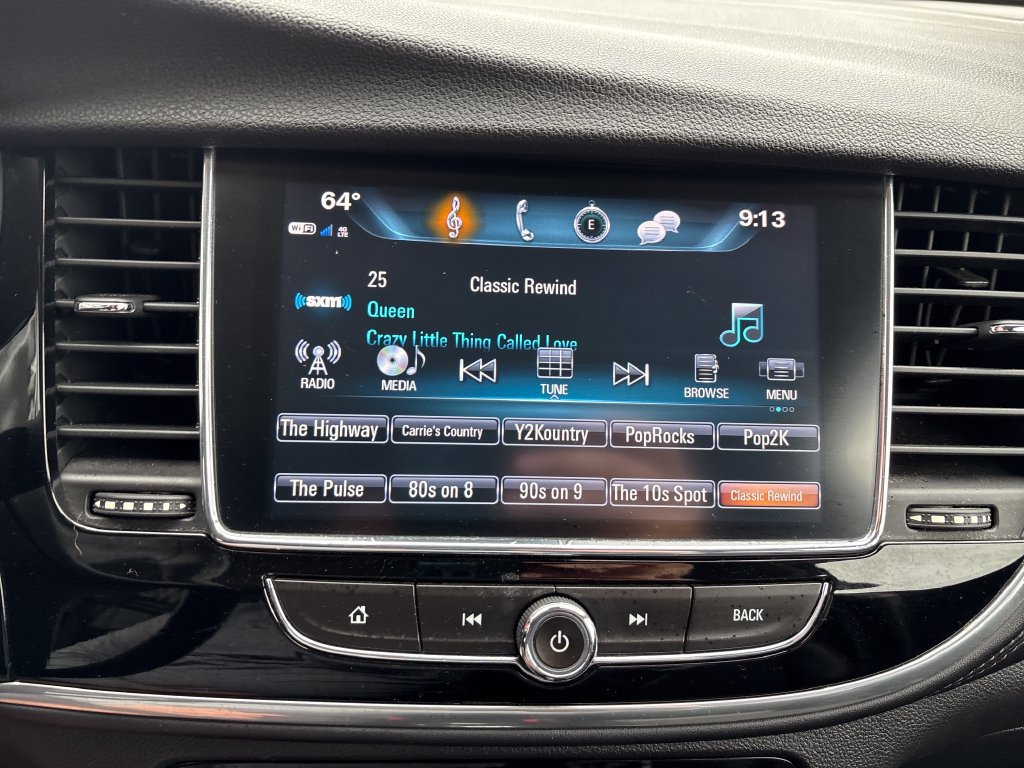 Used 2019 Buick Encore Preferred FWD image 19