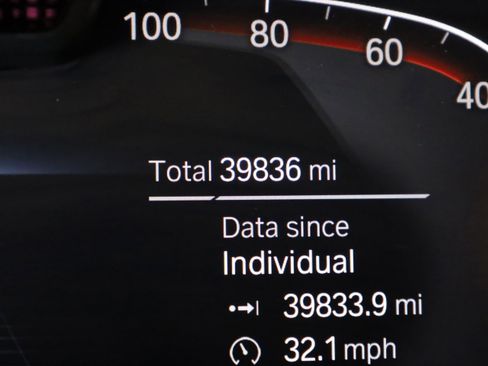 Used 2022 BMW X7 xDrive40i w/ M Sport Package image 22