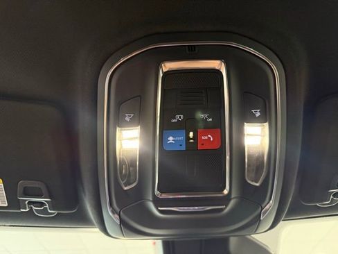 New 2026 Jeep Grand Cherokee Laredo w/ Trailer Tow Package RWD image 16