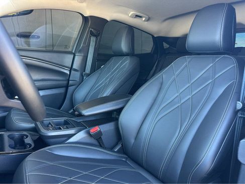 Used 2025 Ford Mustang Mach-E Select w/ Comfort Package Lite RWD image 7