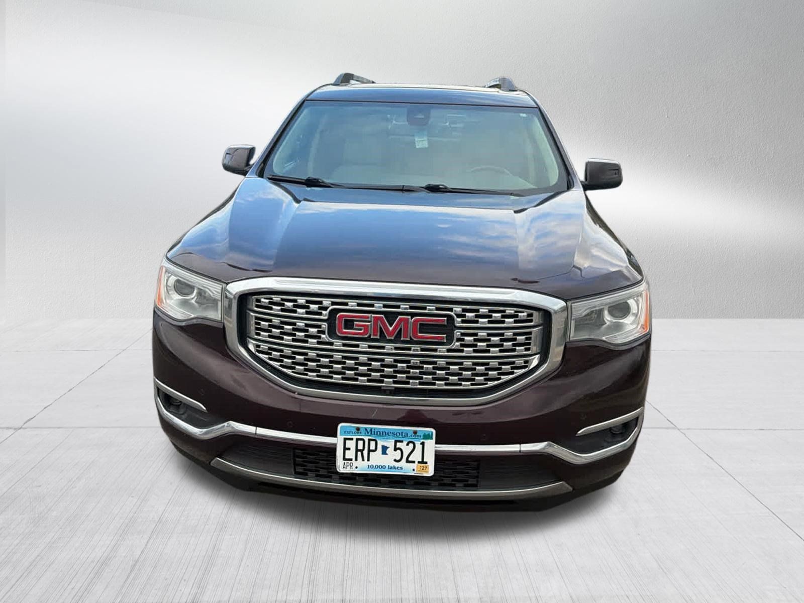 Used 2017 GMC Acadia Denali w/ Technology Package AWD/4WD image 2