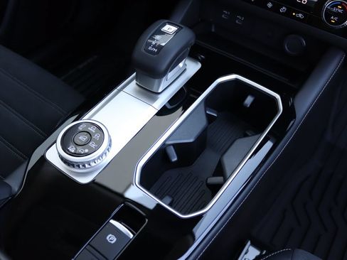 New 2026 Mitsubishi Outlander AWD image 13