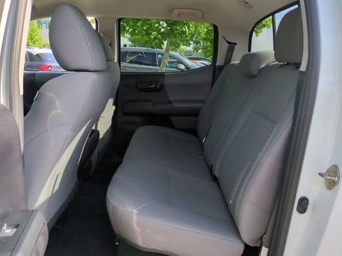 Used 2020 Toyota Tacoma SR w/ SR Convenience Package RWD image 14