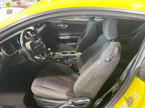 Used 2021 Ford Mustang GT RWD image 14