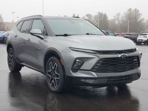 Certified 2023 Chevrolet Blazer RS w/ Driver Confidence II Package AWD/4WD image 2