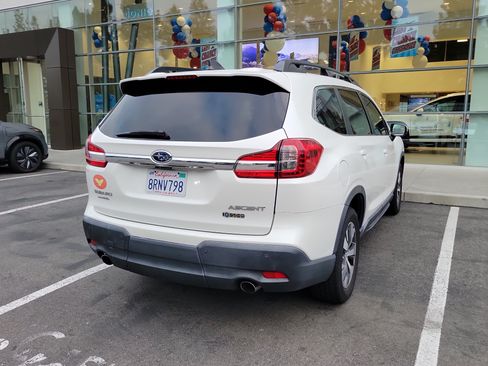 Used 2020 Subaru Ascent Premium w/ Convenience Package AWD/4WD image 5
