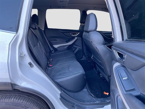 Used 2024 Subaru Forester Limited image 30
