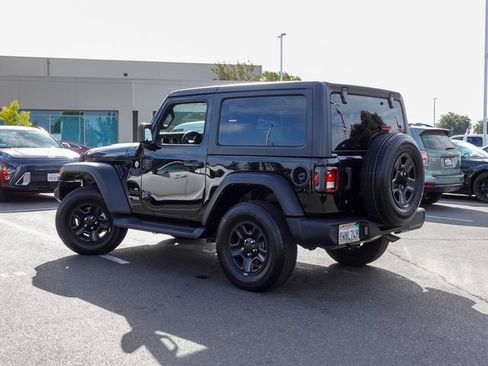 Used 2021 Jeep Wrangler Sport AWD/4WD image 9