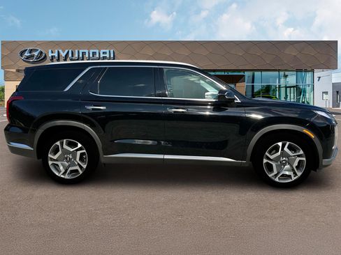 New 2025 Hyundai Palisade Limited image 9