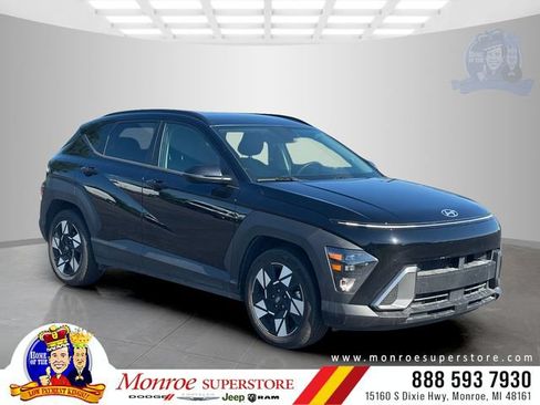 Used 2024 Hyundai Kona SEL FWD image 1
