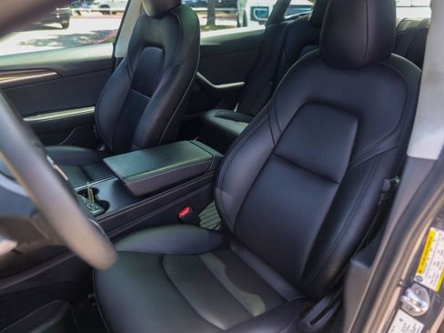 Used 2021 Tesla Model 3 Standard Range Plus RWD image 7
