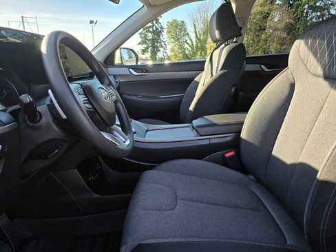 Used 2022 Hyundai Palisade SE image 23