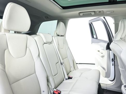 Certified 2024 Volvo XC90 B6 Plus w/ Protection Package Premier AWD/4WD image 25