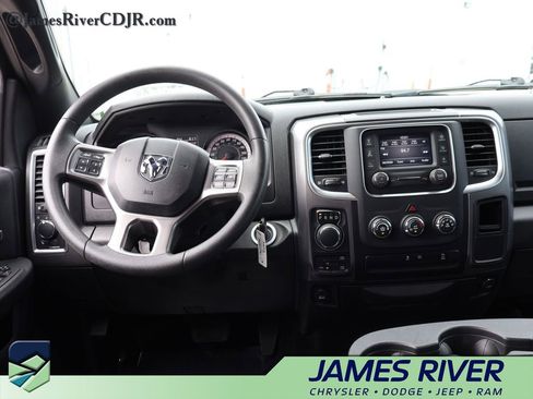 Used 2024 RAM 1500 Classic Warlock AWD/4WD image 18