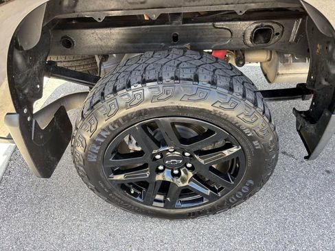 Used 2023 Chevrolet Silverado 1500 Custom Trail Boss image 10
