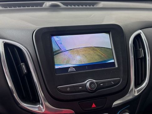 Used 2021 Chevrolet Equinox LT image 13