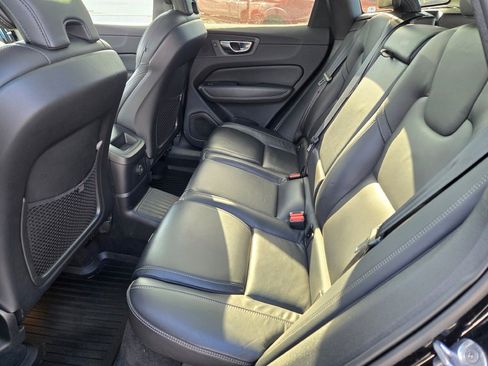 Used 2022 Volvo XC60 T8 Inscription w/ Advanced Package image 16
