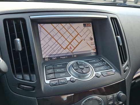 Used 2013 INFINITI G37 x w/ Premium Pkg image 18