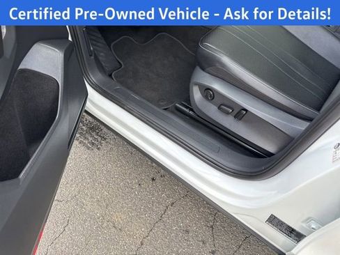 Certified 2023 Volkswagen Tiguan SE w/ Panoramic Sunroof Package AWD/4WD image 22