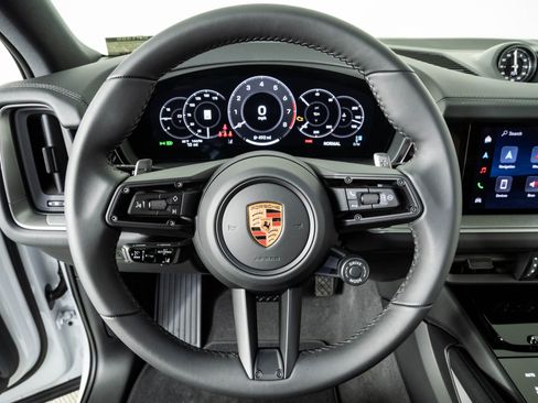 New 2026 Porsche Cayenne AWD/4WD image 9