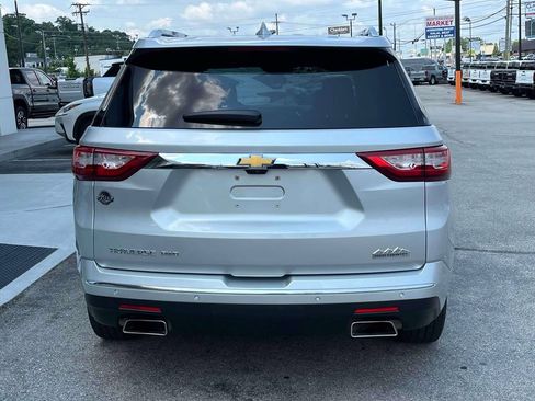 Certified 2018 Chevrolet Traverse High Country AWD/4WD image 4