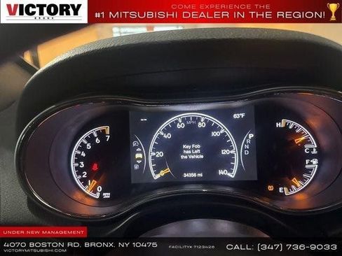 Used 2021 Jeep Grand Cherokee Laredo AWD/4WD image 35