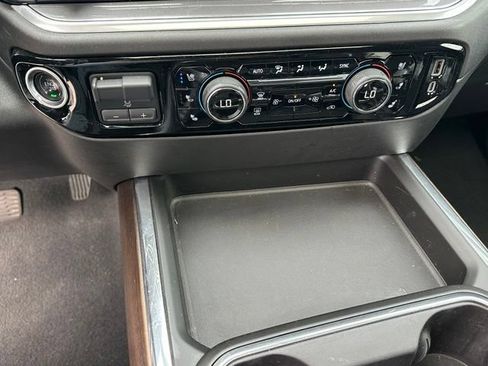 Used 2024 Chevrolet Silverado 2500 High Country w/ High Country Premium Package AWD/4WD image 21