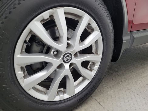 Used 2020 Nissan Rogue Sport SV w/ Technology Package image 31