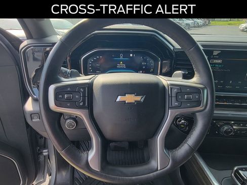 Used 2023 Chevrolet Silverado 1500 LT AWD/4WD image 21