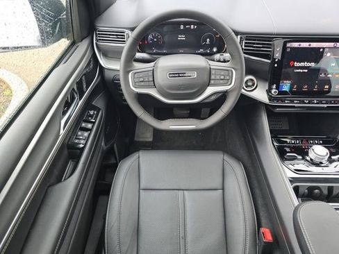 New 2026 Jeep Grand Wagoneer L Limited AWD/4WD image 4