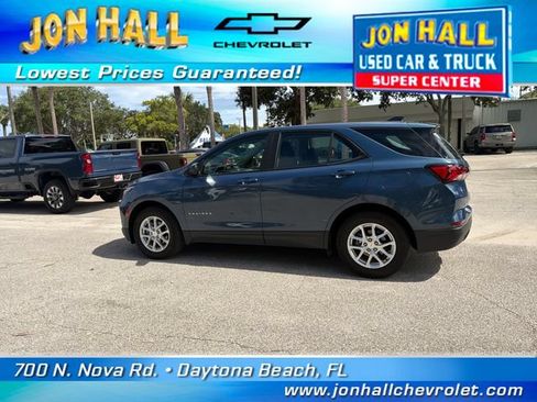 Used 2024 Chevrolet Equinox LS FWD image 4