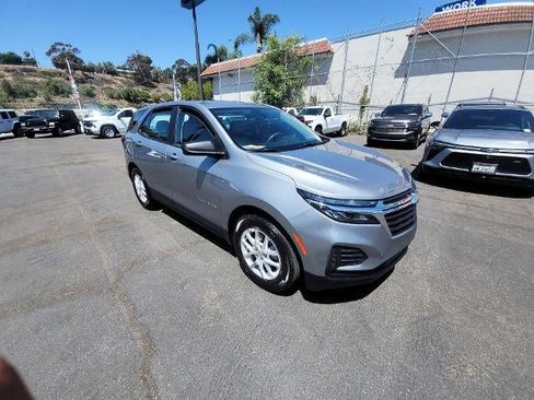 Used 2024 Chevrolet Equinox LS w/ LPO, Floor Liner Package FWD image 2