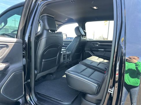Used 2025 RAM 1500 Laramie AWD/4WD image 21