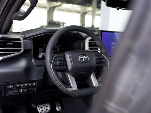 Used 2026 Toyota Tundra Platinum w/ TRD Off-Road Package AWD/4WD image 14