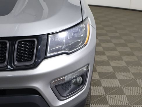 Used 2020 Jeep Compass Trailhawk w/ Leather Interior Group AWD/4WD image 13
