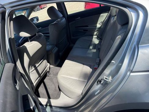 Used 2009 Honda Accord EX-L image 7